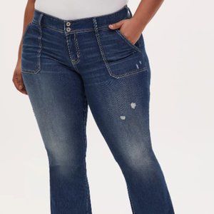Never worn 26 MID RISE FLARE JEAN - VINTAGE STRETCH MEDIUM WASH WITH FRAYED HEM